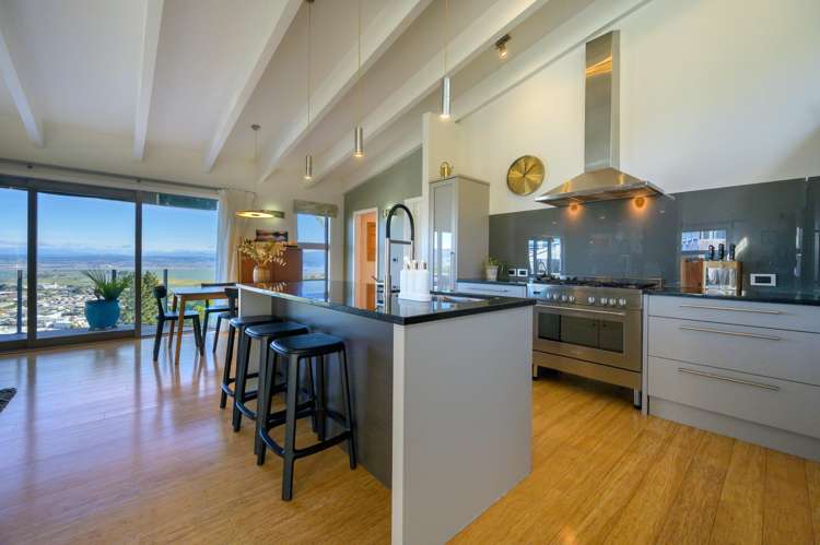 28 Commodore Place_4