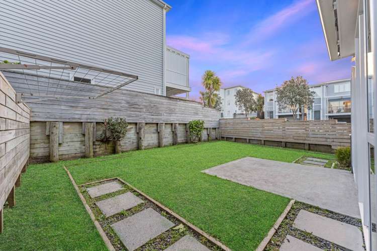 22 Joseph Street Flat Bush_13