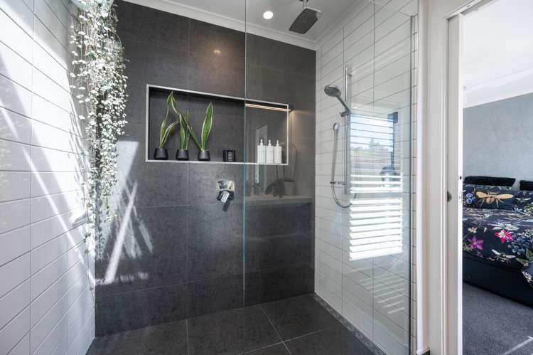 17 Village Lane Stoke_15