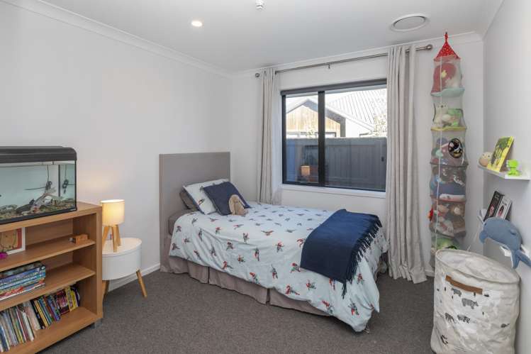 160 Southfield Drive Lincoln_15