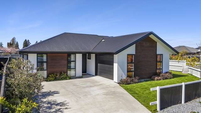 Charming family home in tranquil Motueka location