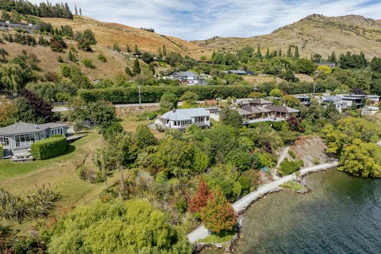 97 Arrowtown-Lake Hayes Road Lake Hayes_13