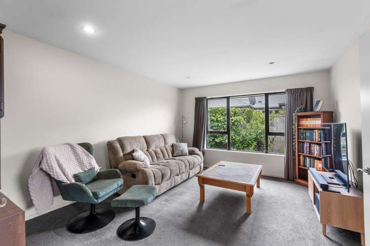 38 Little Oaks Drive Yaldhurst_10