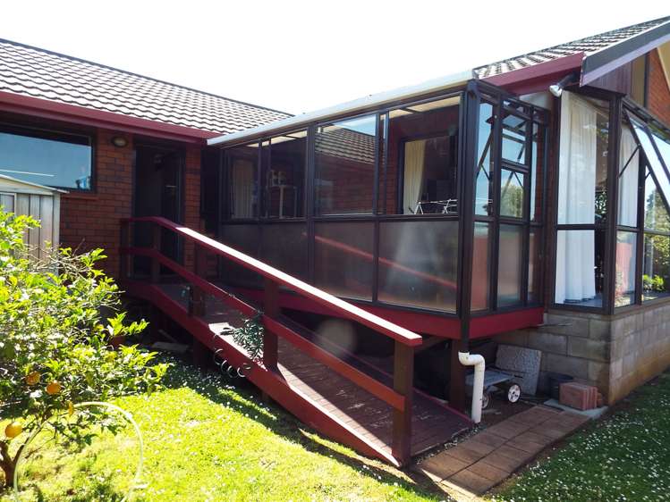 3/288 Queen Street Pukekohe_10