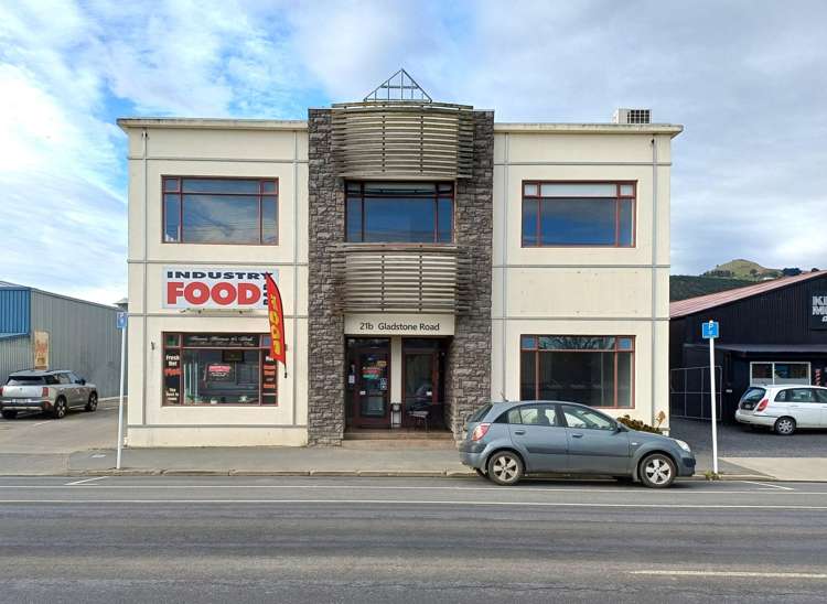 21B Gladstone Road South_0