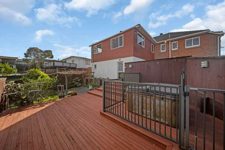 11 Tirimoana Road Te Atatu South_36