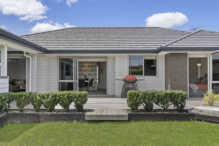 6 Defender Crescent Beachlands_30