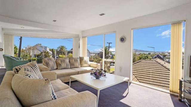 64 Codrington Crescent 1725_2