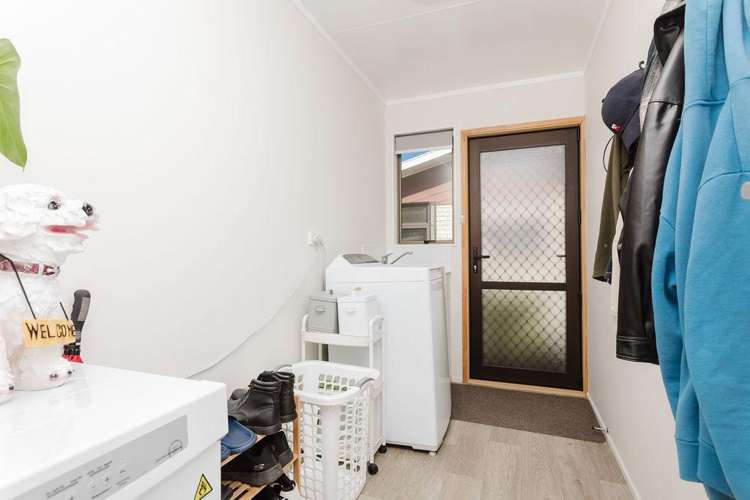 11b George Street Dannevirke_14