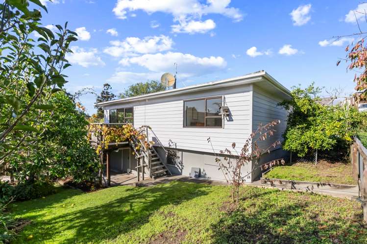 1/6 Surat Place Glen Eden_16