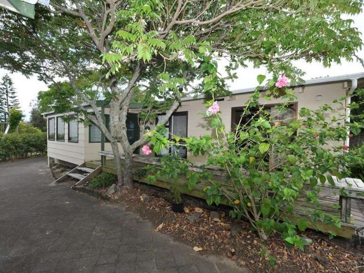 20 Monarch Grove Pauanui_22