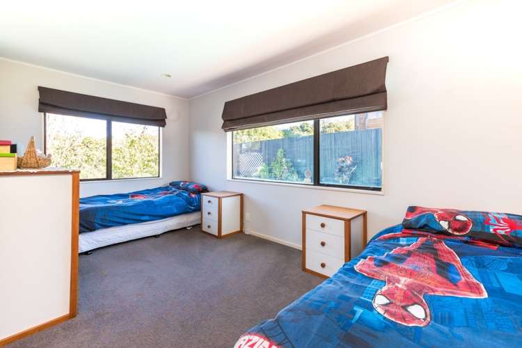 33 Bellbird Rise Murrays Bay_19