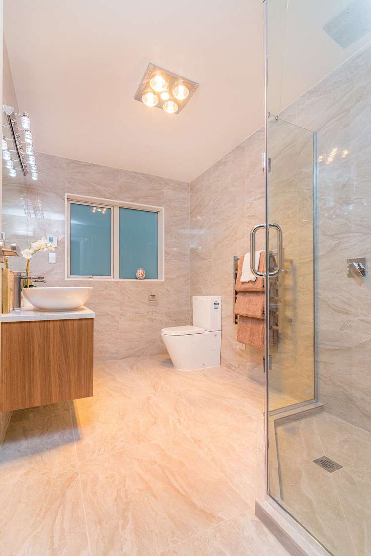 411 Ormiston Road Flat Bush_16