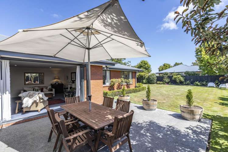 21 Riverwood Boulevard Redwood_5