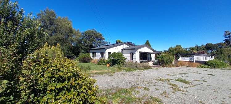33 Clifden Highway Tuatapere_21
