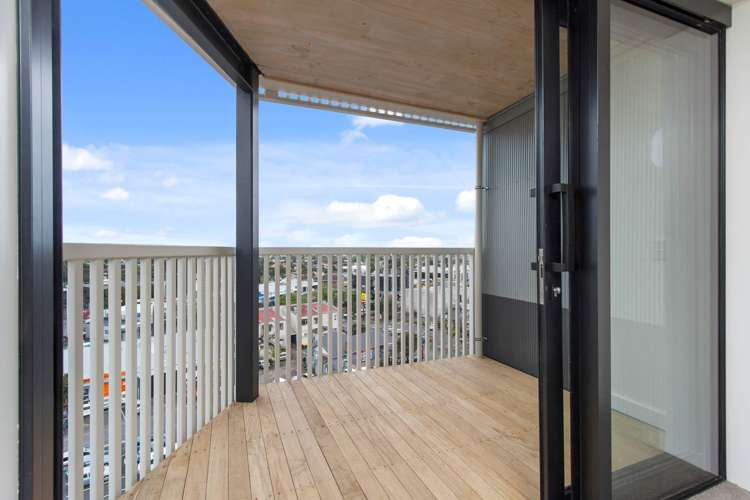 610/38 Mccrae Way New Lynn_5