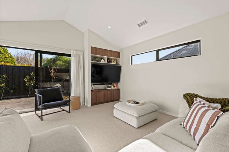 32 Walter Case Drive Harewood_11