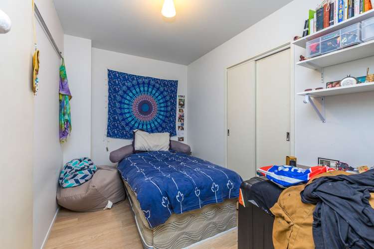 212/10 Flower Street Eden Terrace_7