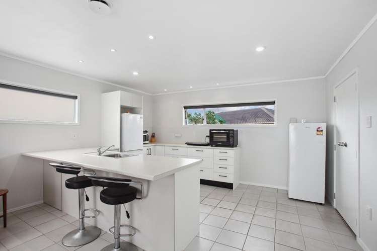 9 Newham Place Henderson_28