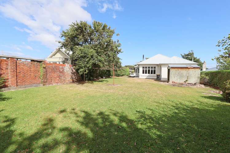 54 Louisa Street Gladstone_19