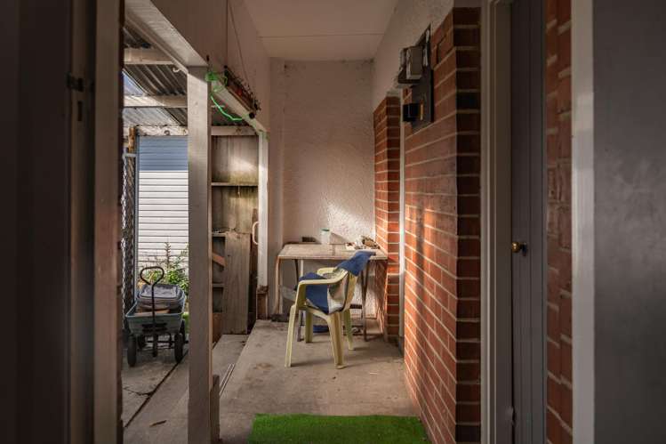 33 Shakespeare Street Milton_17