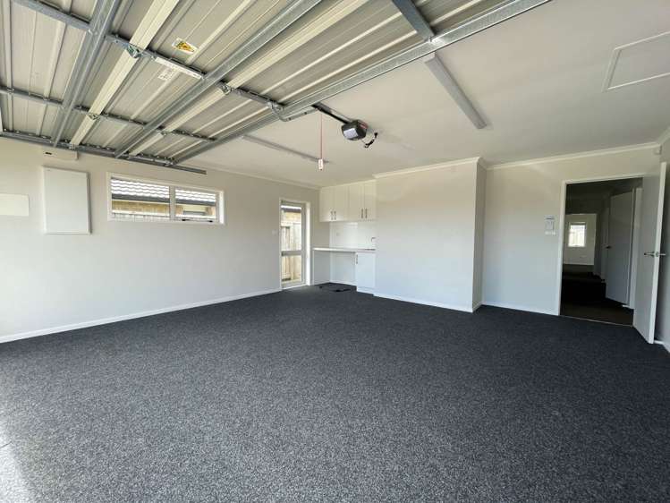 14 Kahuparere Crescent Pyes Pa_11