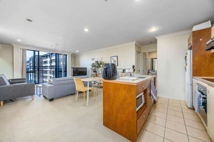 2M/160 Symonds Street_3
