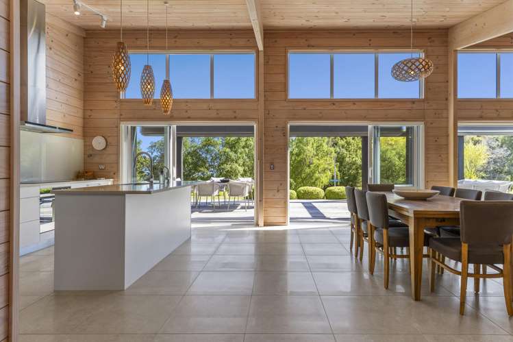 2 Paulines Way Wharewaka_11