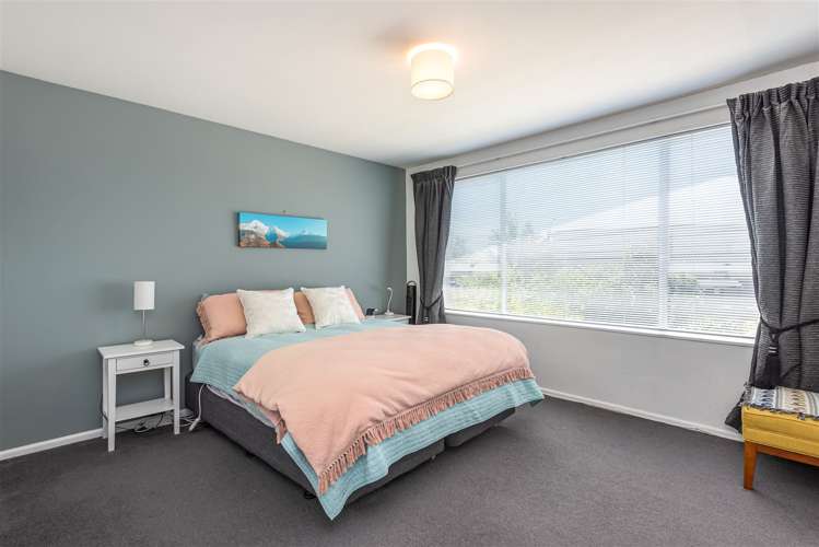 9 Woodstock Place Russley_13