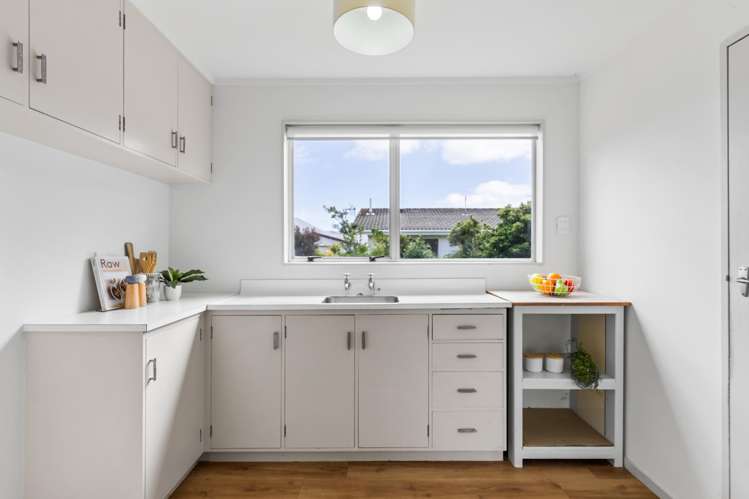 39 Colchester Crescent Newlands_3