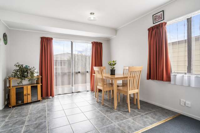 2/6a Bunnythorpe Road Papakura_4