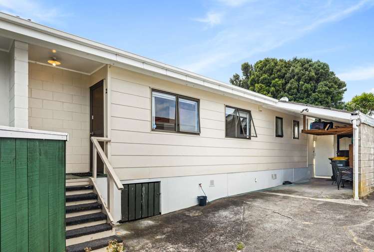 2/13 Paton Avenue Te Atatu South_2