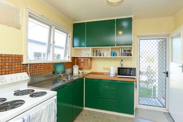 411 Kiwi Street Camberley_3