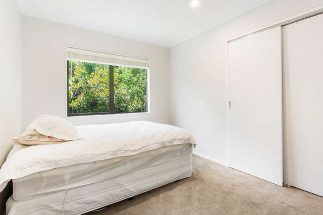 2/14 Peach Road Glenfield_4