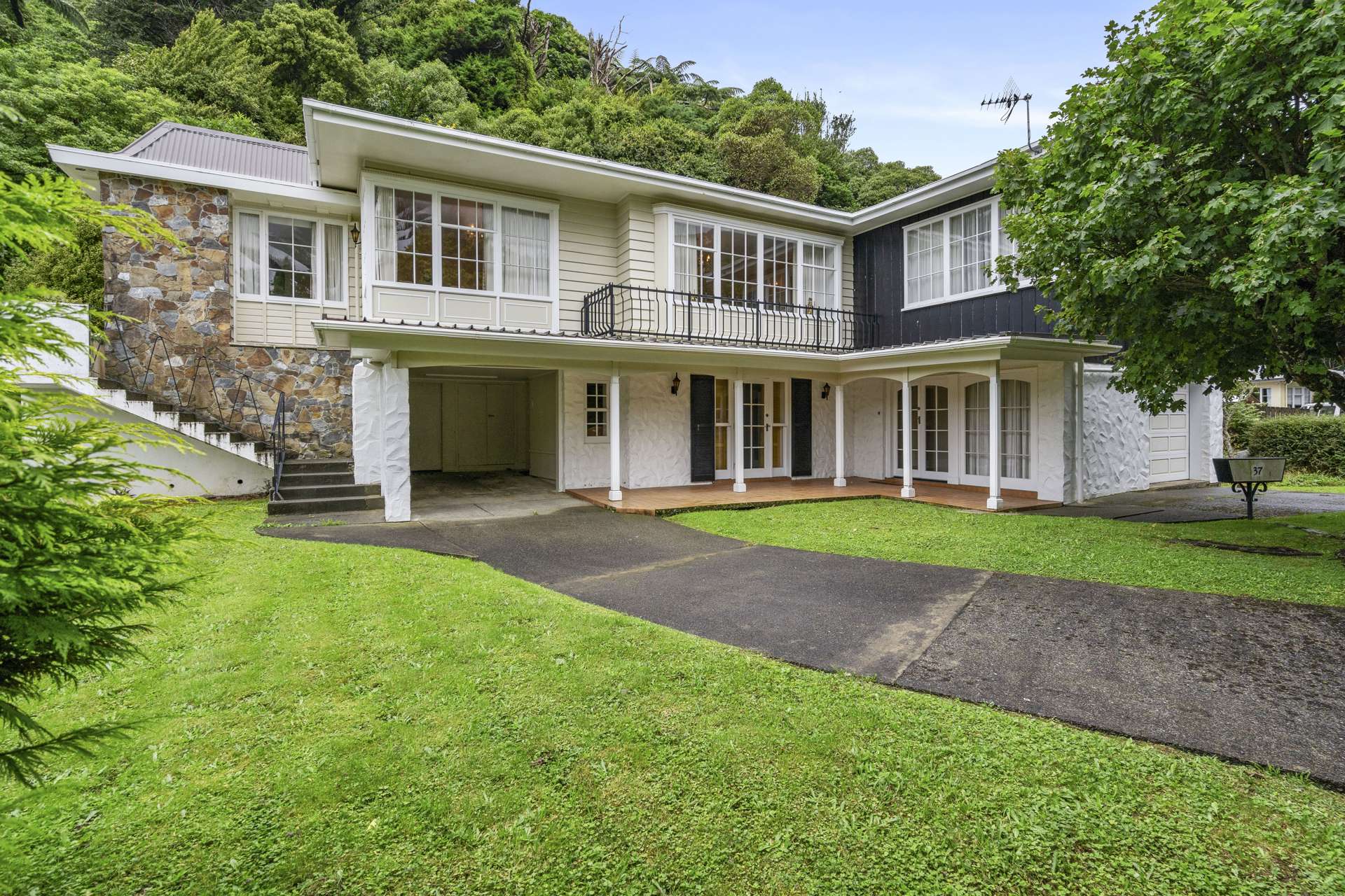 37 Burrows Avenue Karori_0