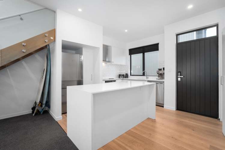 175C Sutherland Road Lyall Bay_4