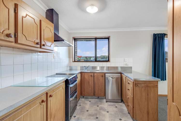 1/22 Leander Street Northcote_4