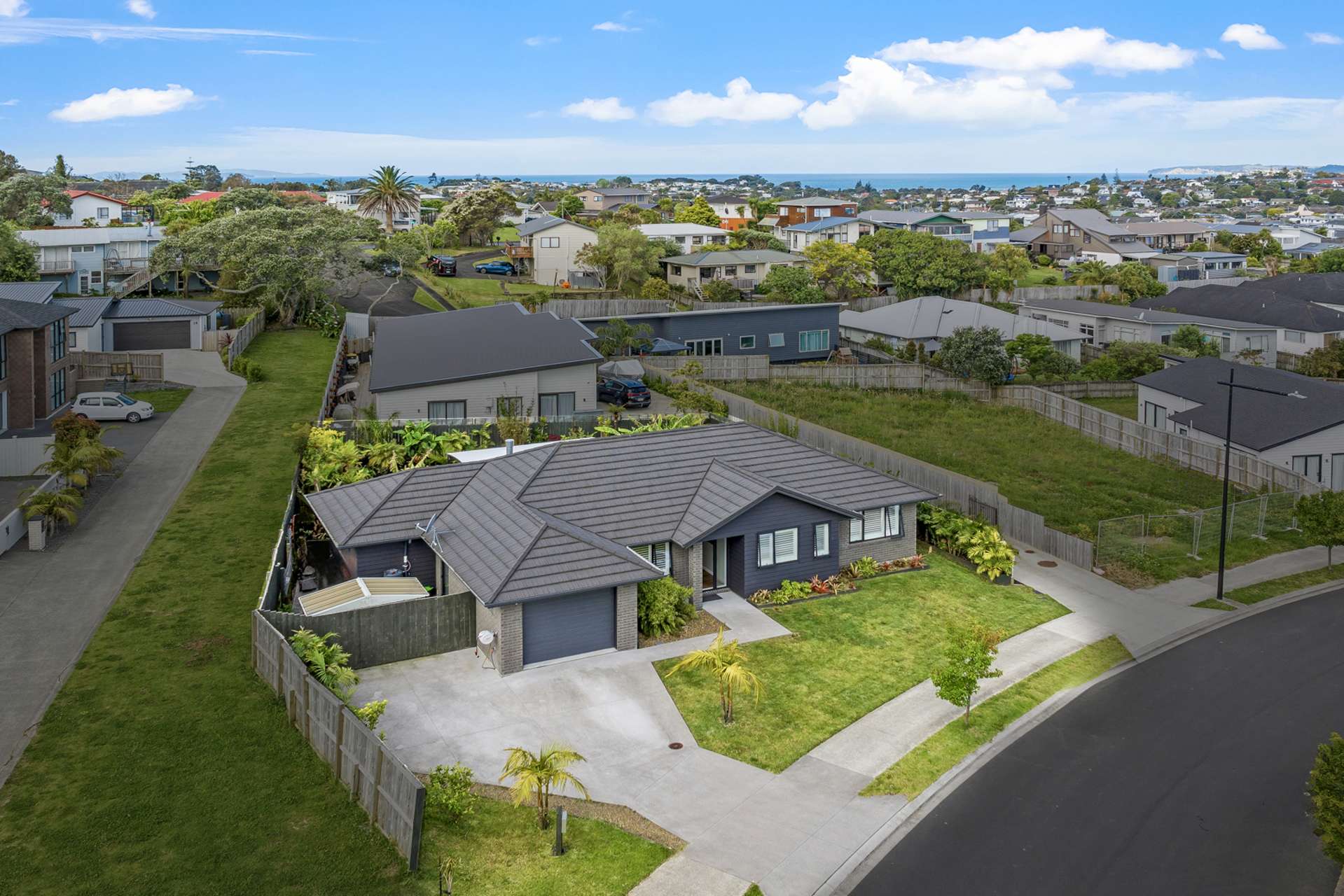 39 Surf View Crescent Red Beach_0