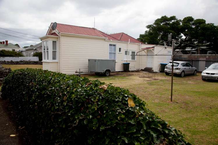 2/10 Bellwood Avenue Mt Eden_2