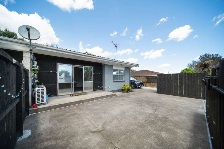 3/11 Smiths Avenue Papakura_12