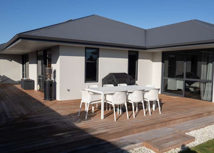 13 Geoff Geering Drive Netherby_20