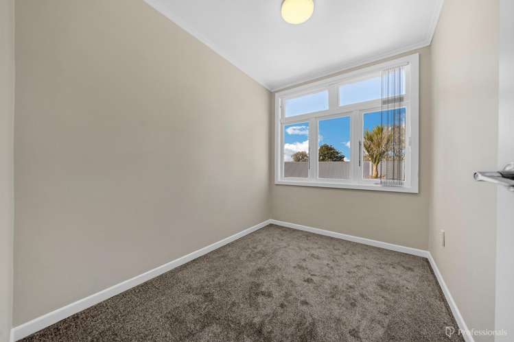 21 Gray Avenue Mangere East_13