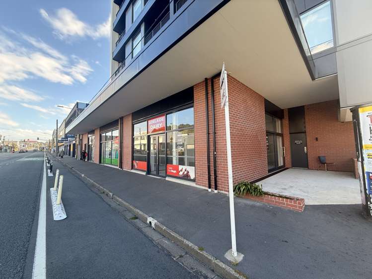 Unit A/72 Adelaide Road_0