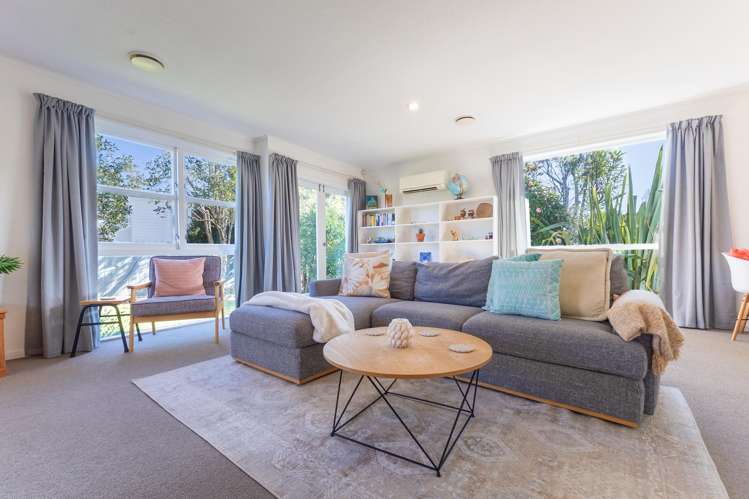33 Rimu Road Raumati Beach_1