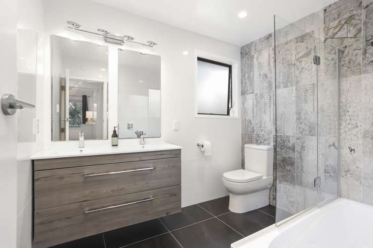 18 Coey Place Glen Eden_13