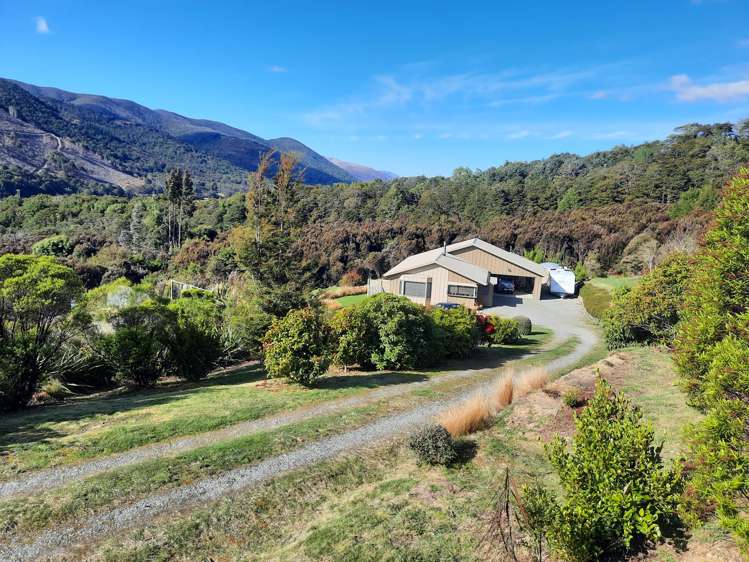 37 Alpine Meadows Drive St Arnaud_2