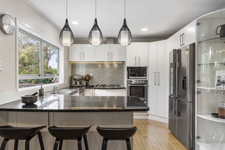 99 Landscape Road Mount Eden_11