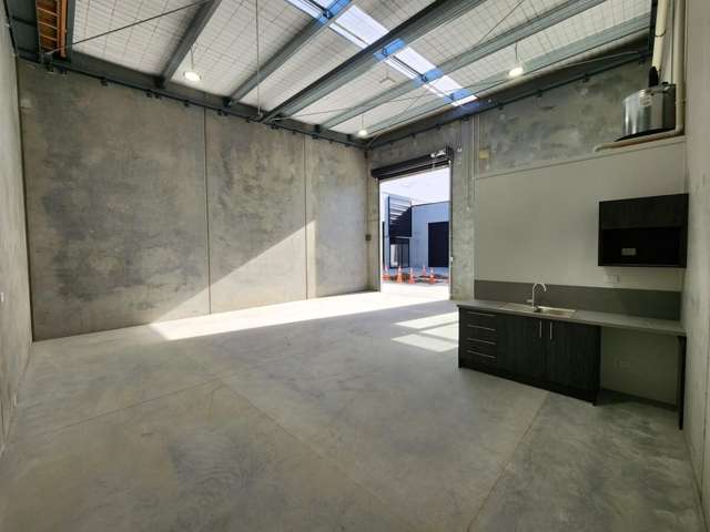 Unit 4, 17 Hands Road Middleton_3