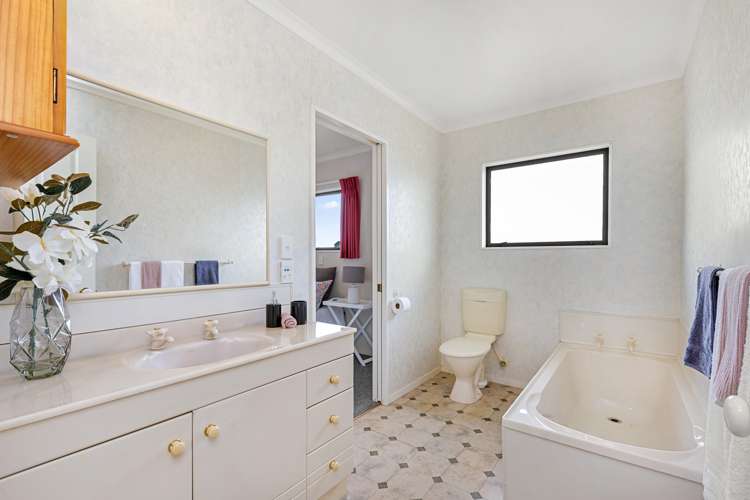 23 James Street Raglan_13