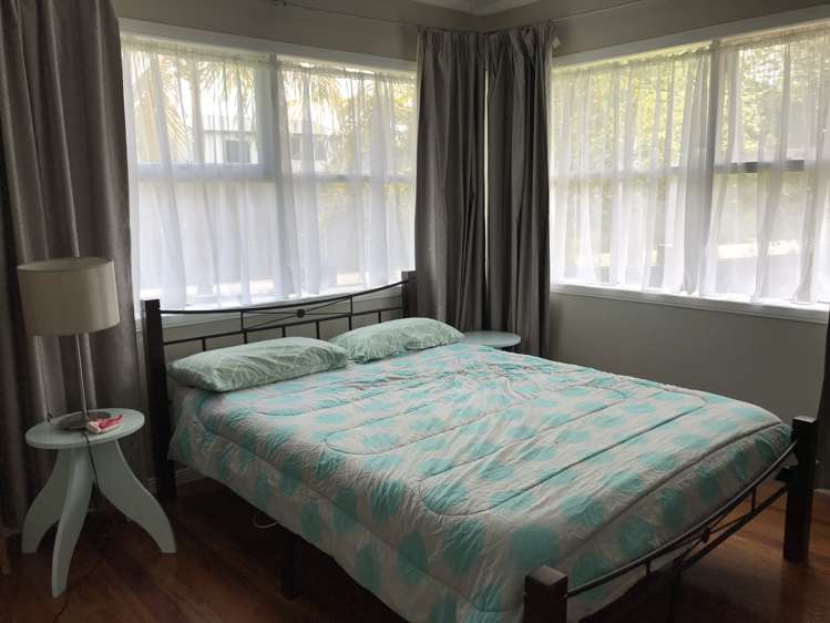 82 Glengarry Road Glen Eden_8